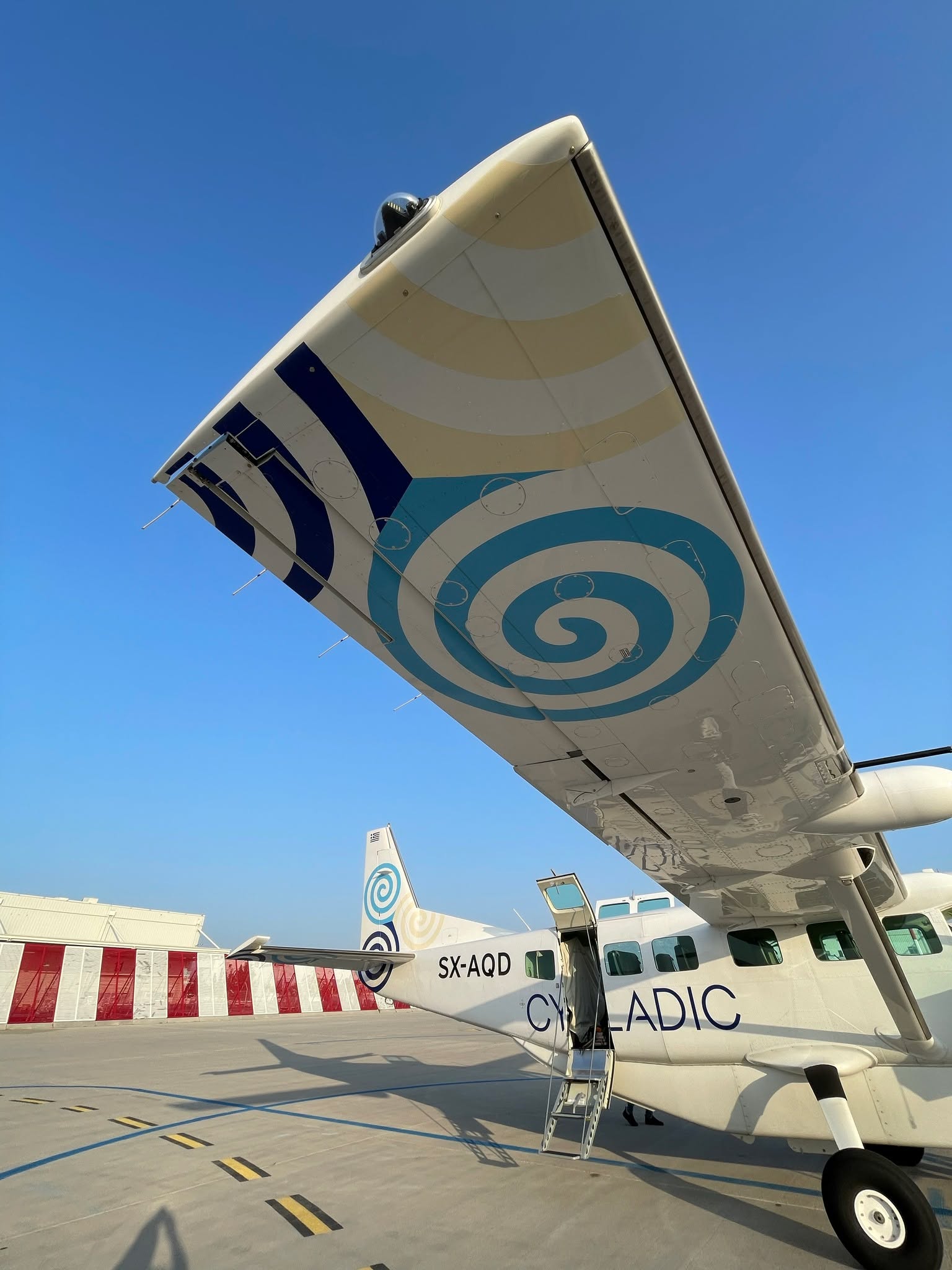 From the distinctive tail design to the elevated wing structure, Fly Cycladic aircraft is built for stable, low-altitude flights and smooth landings.

#FlyCycladic #CloserThanEver #aviationlovers #cessnacaravan